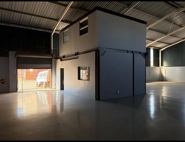 BUSINESS PROPERTY TO RENT IN COTSWOLD